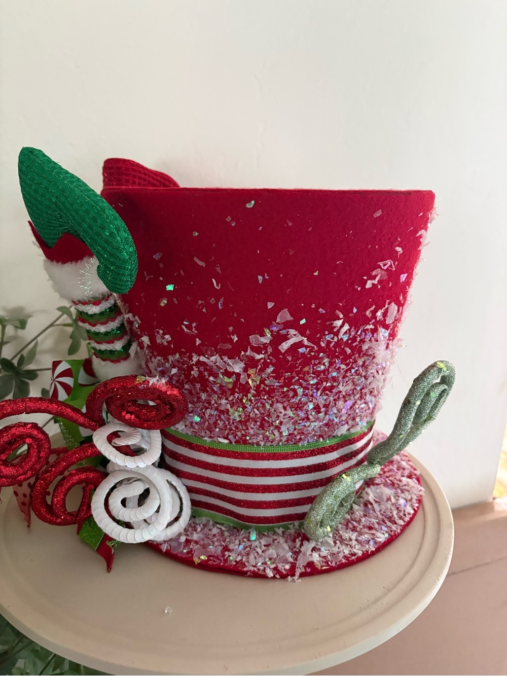 Festive Red Holiday Top Hat Party Decoration